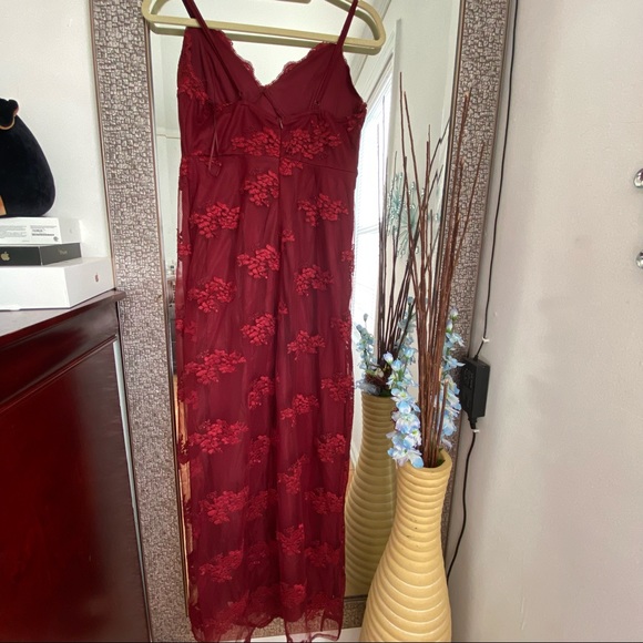 FASHIONNOVA Mint condition (worn only once) Lace trim Glitter. size L - Picture 7 of 8